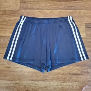 Head Size Medium Athletic Shorts